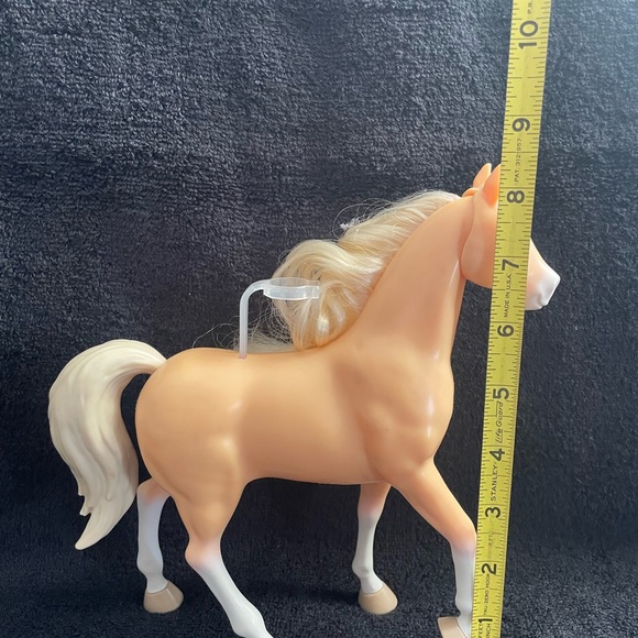 A collection of DreamWorks toy horses from “Spirit Riding Free” - Picture 13 of 15